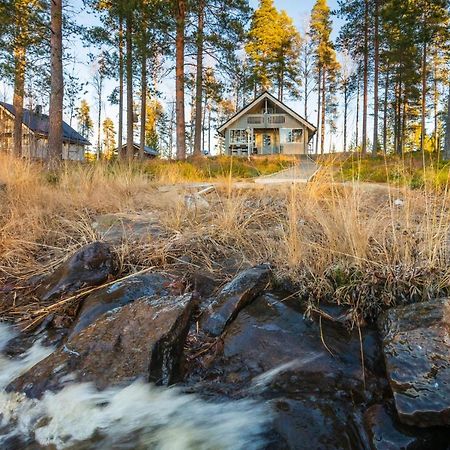 ホテル Lossisaari Tourist Center Keitele エクステリア 写真